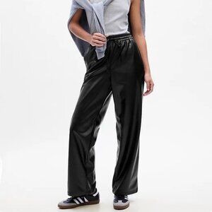 NEW Gap Womens RT$90 Black Faux/Vegan Leather Pull On Wide-Leg Crop Pants Medium